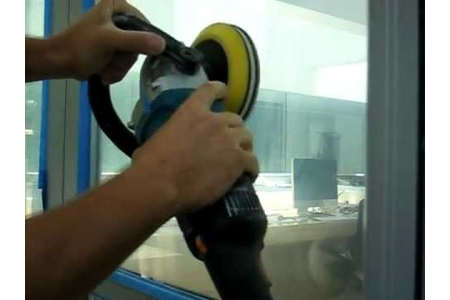 Cách xử lý kính bị trầy xước phục hồi kính như mới