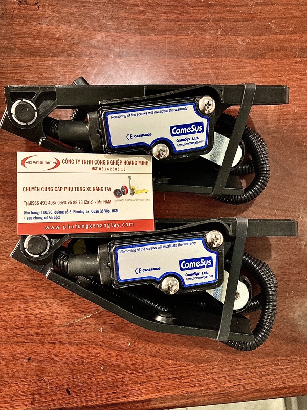 Bàn đạp chân ga Comesys FZ3-132-133 chính hãng