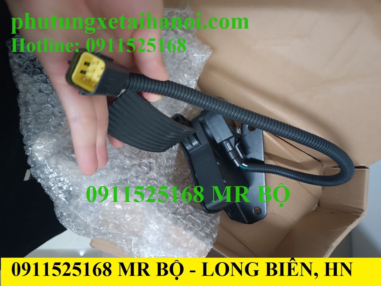 CẢM BIẾN CHÂN GA ĐẦU KÉO SHACMAN X3000