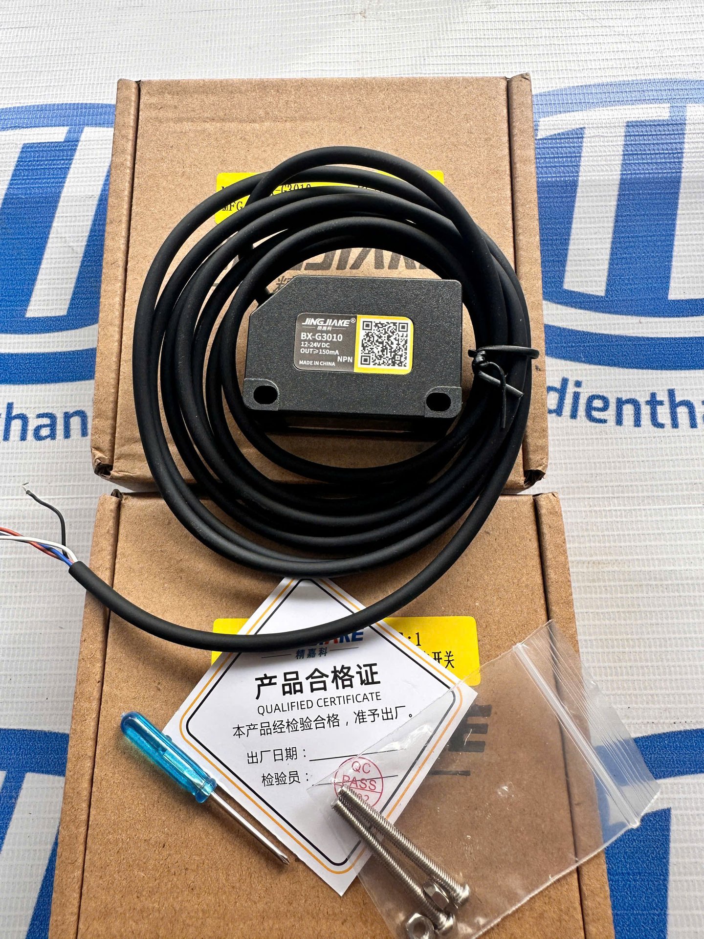 Cảm biến Laser phát hiện vật khoảng cách xa BX-G3010