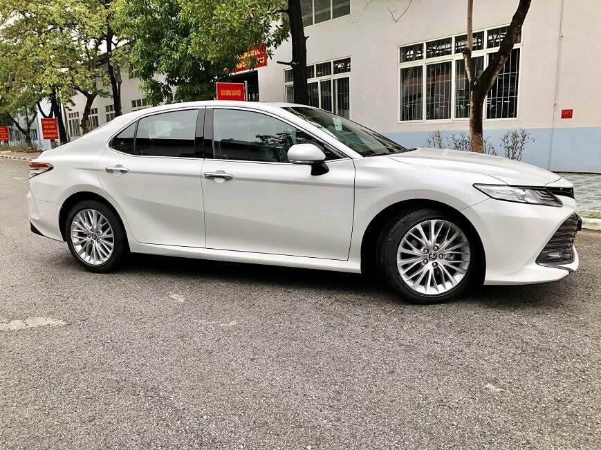 Camry 2.5 2019 hoàn toàn mới