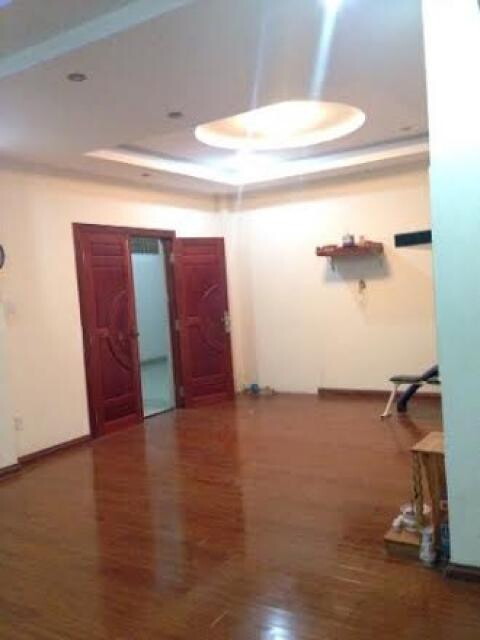 Cần bán căn hộ chung cư A2 cao cấp lầu 2 mặt tiền đường Tạ Quang Bửu, Quận 8