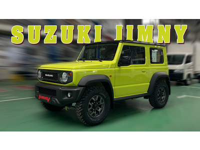Cận cảnh Suzuki Jimny vàng nóc đen ấn tượng