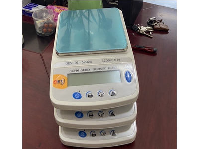 Cân điện tử 5200g 0.01g