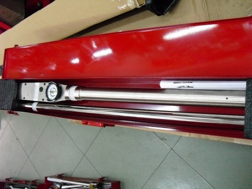 CẦN SIẾT LỰC CÓ ĐỒNG HỒ BELKNAP