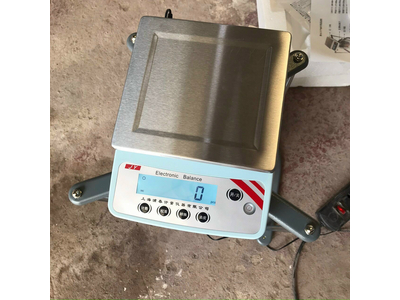 Bàn cân thuỷ tĩnh 5000g