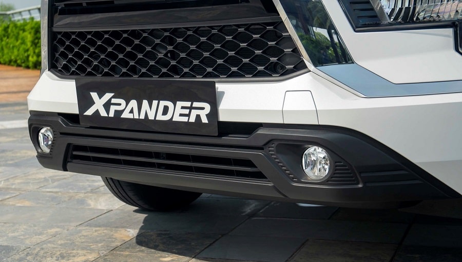 Cản trước trên Mitsubishi Xpander 1.5AT bản Eco