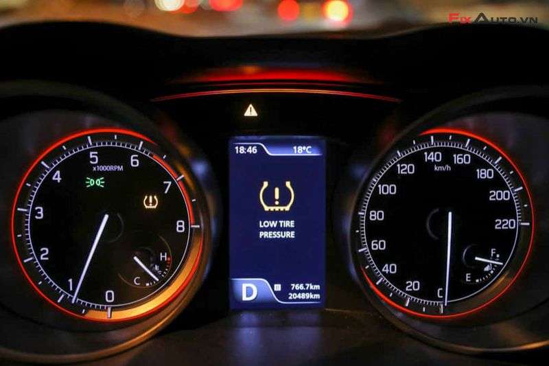 canh bao ap suat lop tren xe toyota