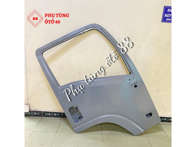 CÁNH CỬA MỘC XE TẢI ISUZU 5 TẤN NQR 550