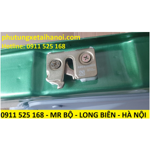 cánh cửa tổng thành V7G 3