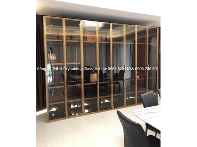 Cánh Kính Khung Nhôm Hệ 20 X 20mm Màu Vàng Kim