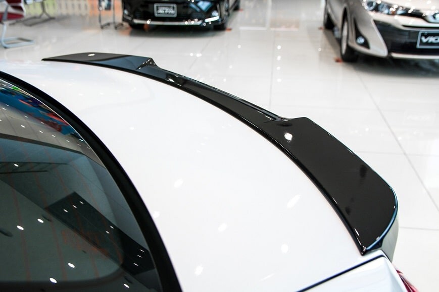 Cánh lướt gió thể thao cho Toyota Vios phiên bản GRS cao cấp nhất