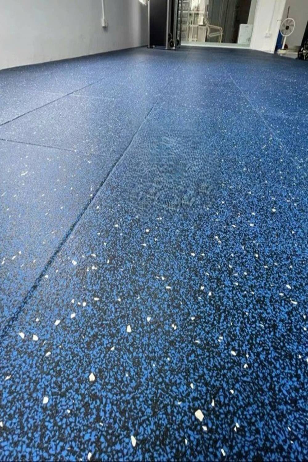 Thảm gạch cao su phòng Gym KT 50cmx50cm - 1mx1m bề mặt phủ thảm EPDF chất lượng cao ML-RUBBER 004