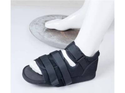 Giày bệnh lý hỗ trợ bàn chân