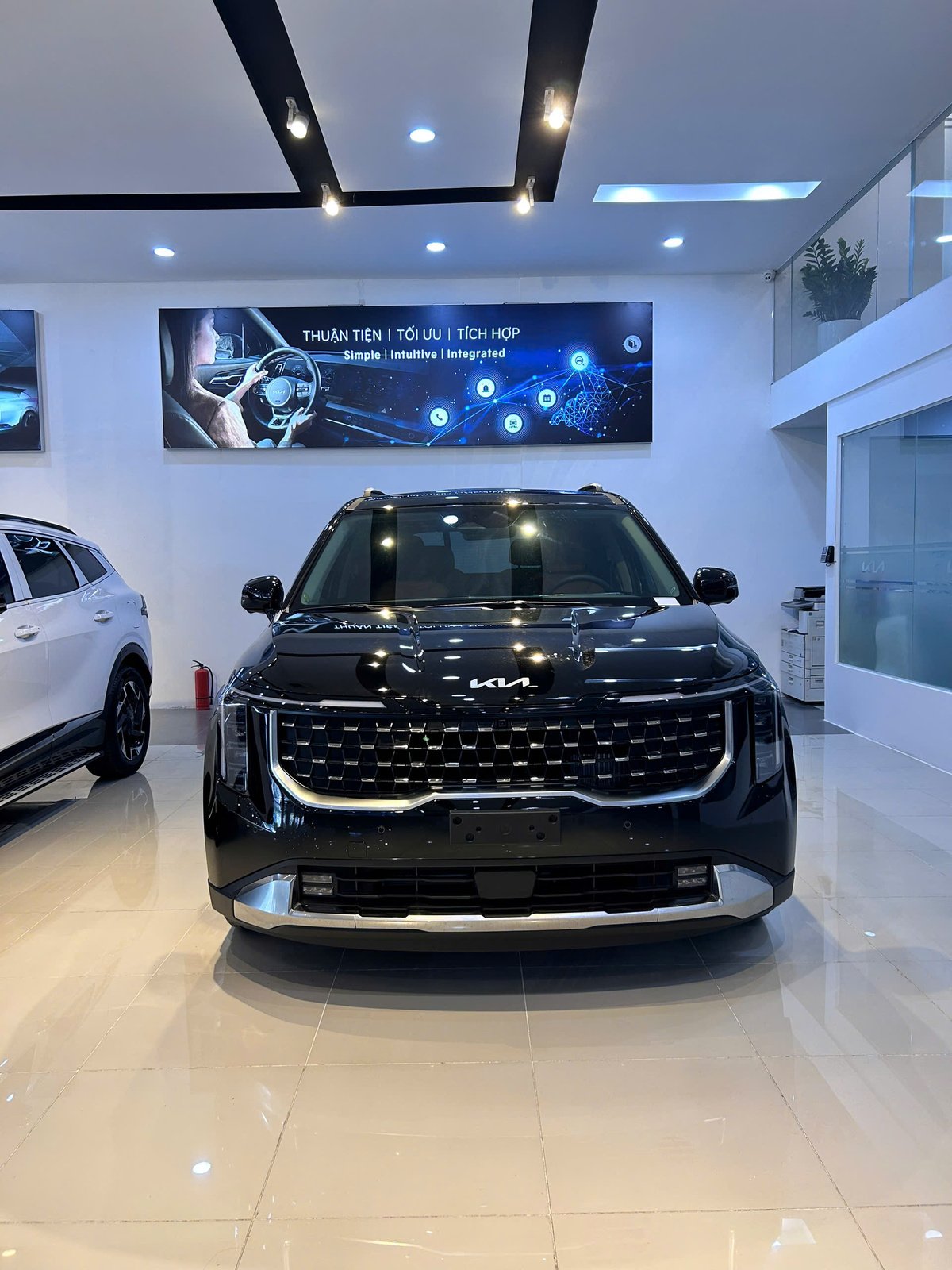 New Carnival 1.6 Turbo Hybrid Signature