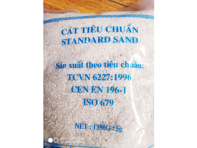 Cát tiêu chuẩn