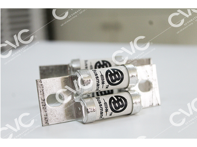 CẦU CHÌ BUSSMANN 75EET