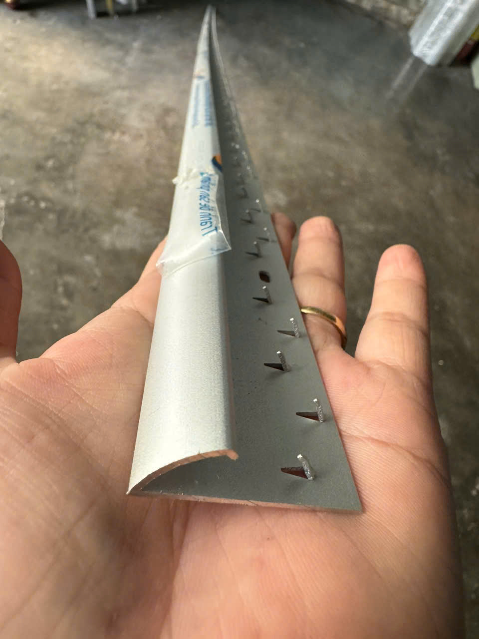 Nẹp kết thúc thảm+ CỐ ĐINH THẢM