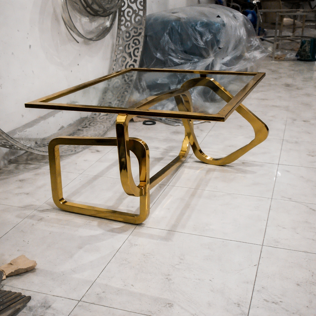 Từ những ngày đầu khiêm tốn với một xưởng nhỏ tại TP.HCM, Citybuilding đã vươn mình thành đơn vị sản xuất – thi công gương & kính uy tín, được hàng ngàn khách hàng tin tưởng và hàng trăm kiến trúc sư – chủ thầu đánh giá cao.