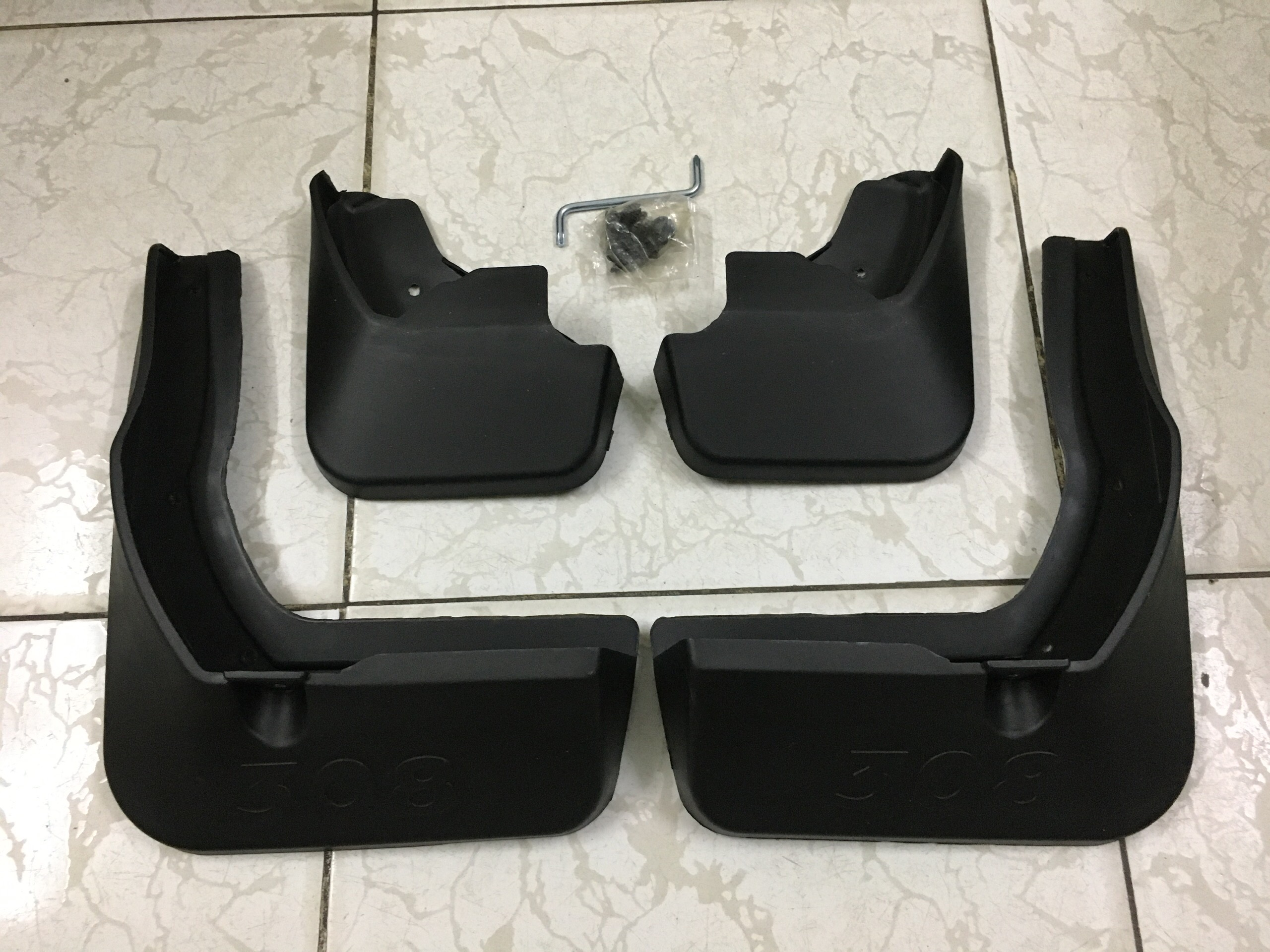 Chắn bùn bánh xe Peugeot 3008