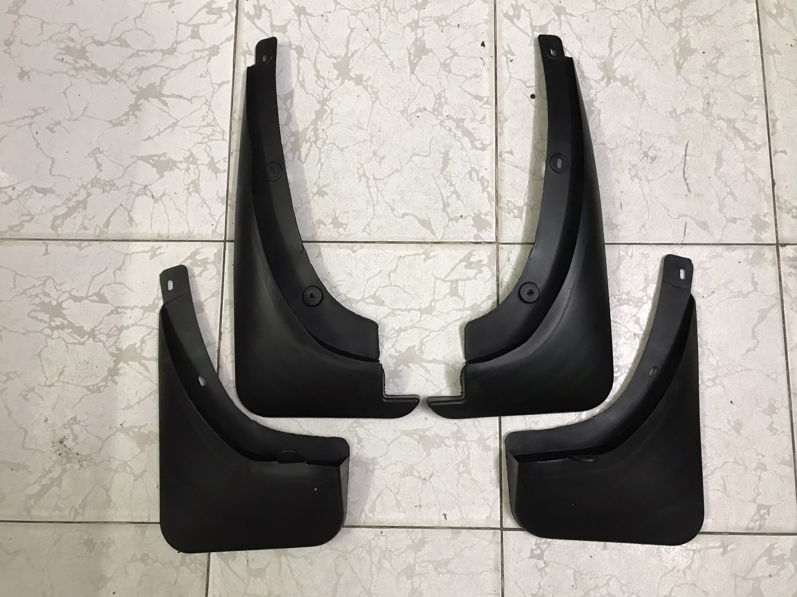 Chắn bùn bánh xe TOYOTA RAV4 2.0L 2006-2009