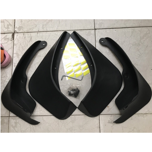 Chắn bùn bánh xe Toyota Yaris