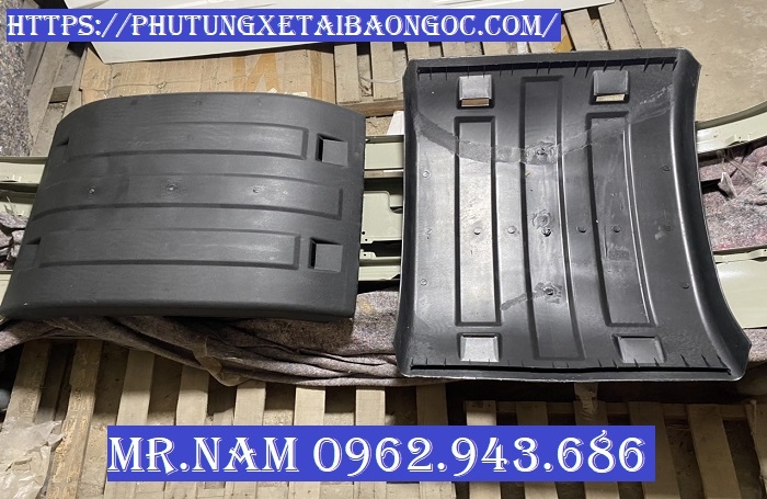 CHẮN BÙN TRÊN, CHẮN BÙN DƯỚI, DÂY ĐAI CHẮN BÙN ĐẦU KÉO HOWO A7 GIÁ TỐT TẠI HÀ NỘI VÀ SÀI GÒN.