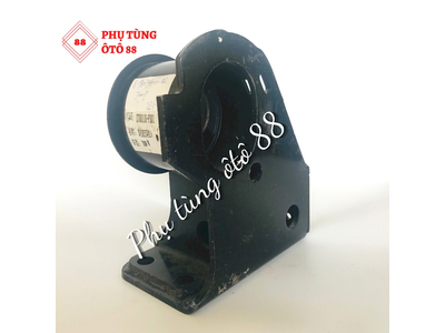 CHÂN CABIN XE TẢI ISUZU NQR.