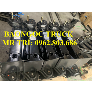 Chân chống cầu dẫn lên contener