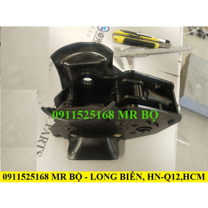 Khóa chân cabin Howo A7