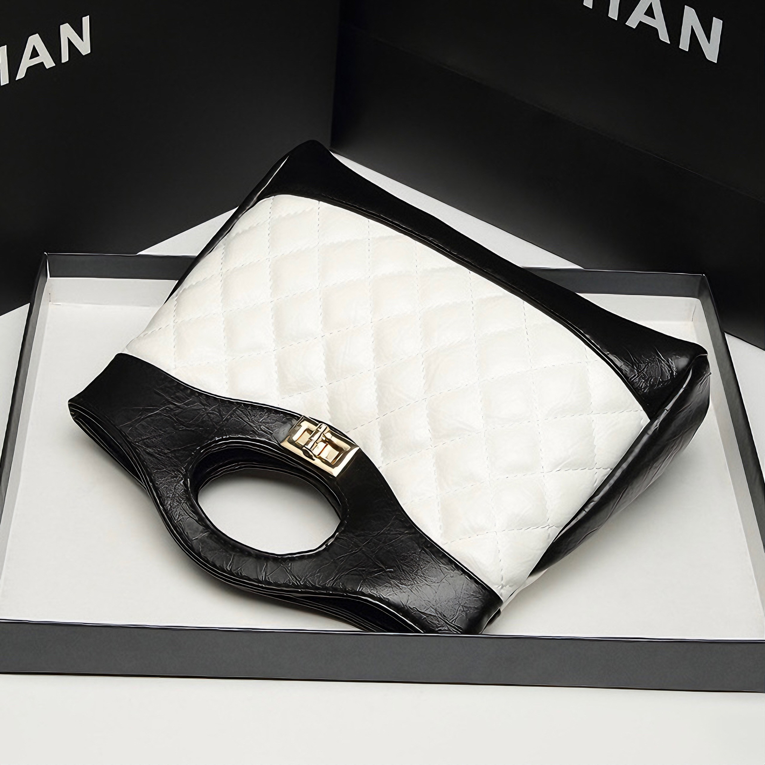 TÚI XÁCH CẦM TAY ĐEO CHÉO NỮ CHANNEL CHẦN TRÁM 31 BAG