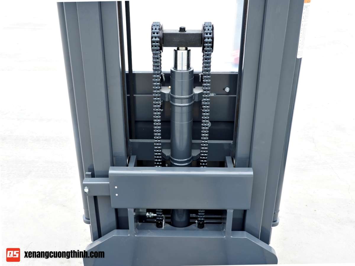 Chi tiết xe nâng điện stacker 1.5 Tấn - Xe nâng Cường Thịnh