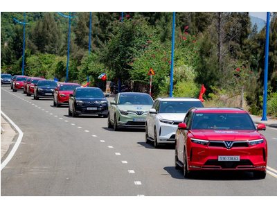 Chính Sách Ưu Đãi “Khủng” Cho VF 6 Eco, VF 7 Eco và Limo Green: Tặng Ngay 2 Năm Bảo Hiểm Thân Vỏ Hoặc Quy Đổi Tiền Mặt Hấp Dẫn!