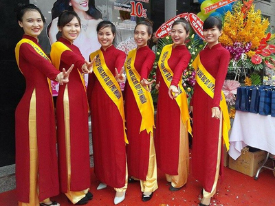 Cho thuê áo dài lễ tân chuyên nghiệp tại Tp.HCM