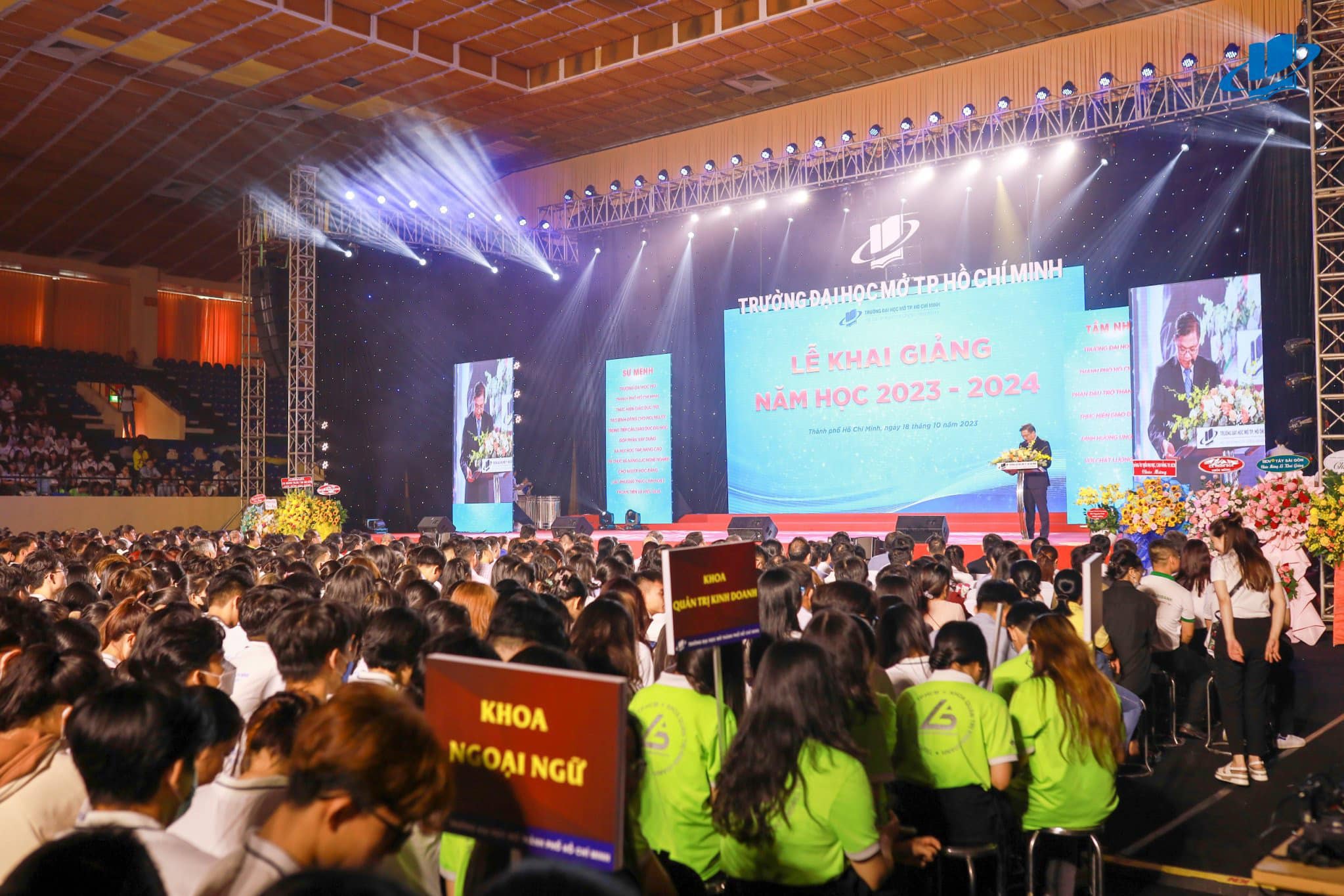 CHO THUÊ MÀN HÌNH LED LỄ KHAI GIẢNG NĂM HỌC MỚI