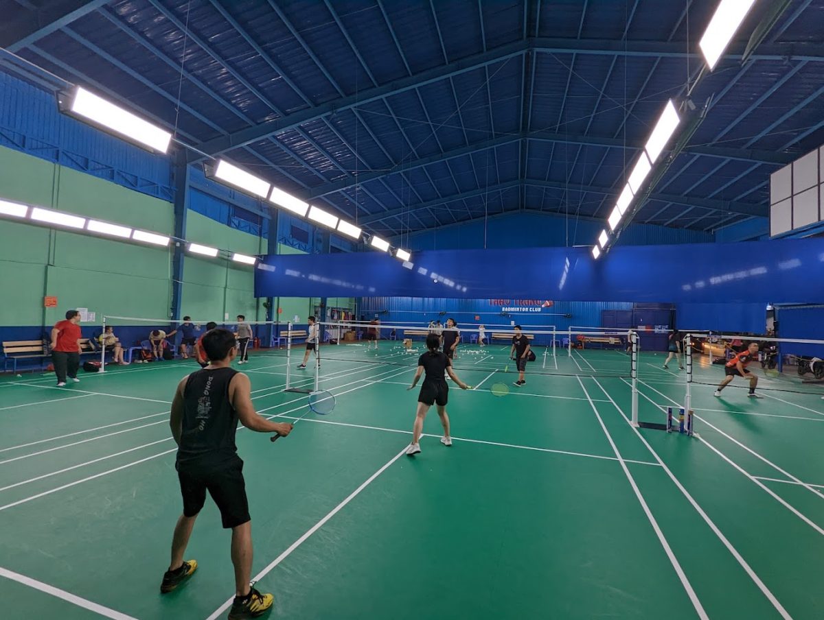 Vật tư thi công và thảm thể thao