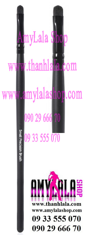 Cọ mắt Studio Small Precision Brush (Made in USA) - 0933555070 - 0902966670 - www.thanhlala.com -