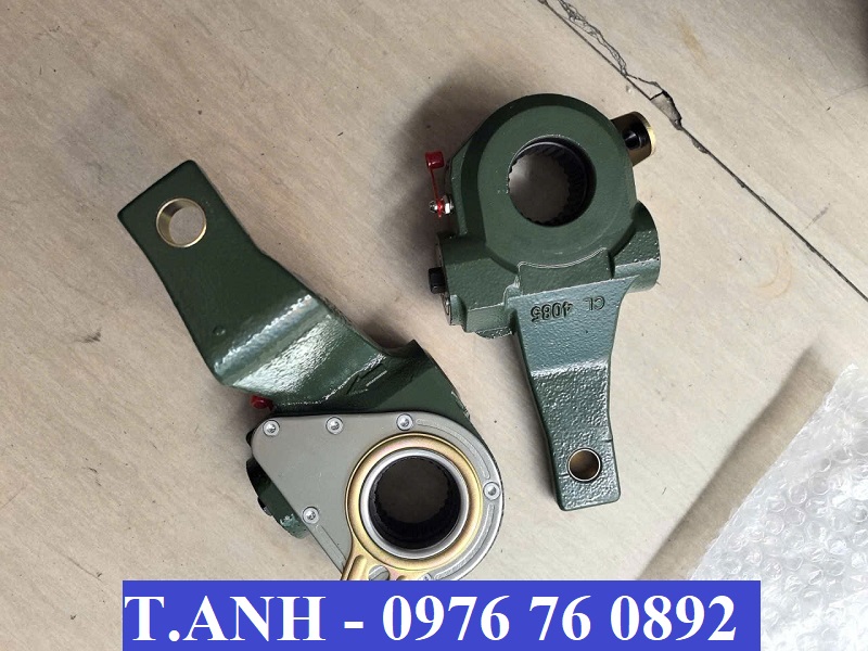 Cóc chỉnh phanh Isuzu