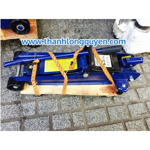 CON ĐỘI CÁ SẤU 2.5 TẤN KAWASAKI
