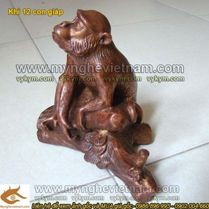 Tượng khỉ ngồi gốc cây cao 15cm bằng đồng để bàn làm việc