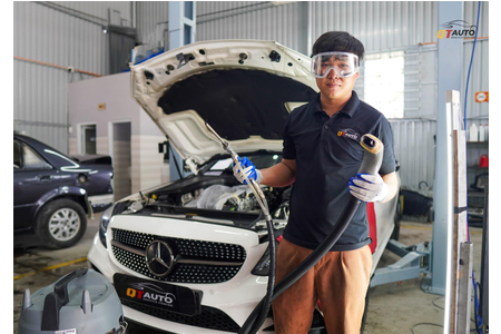 Công Nghệ Máy bắn trấu vệ sinh đường ống Nạp tại QT AUTO Service Center