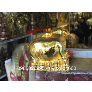 Tượng heo đồng ngồi tiền ôm ngọc cao 8cm mạ vàng
