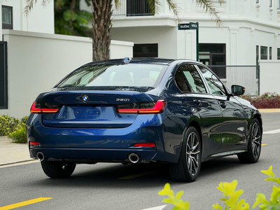 BMW 320i Sport Line LCI 2025