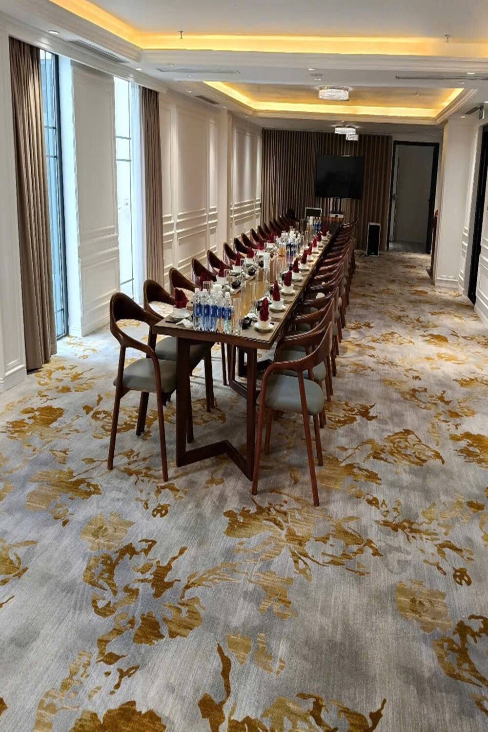 Thảm trải sàn cuộn hoa văn sợi nylon cao cấp DV-LUXURY DV38 HNO