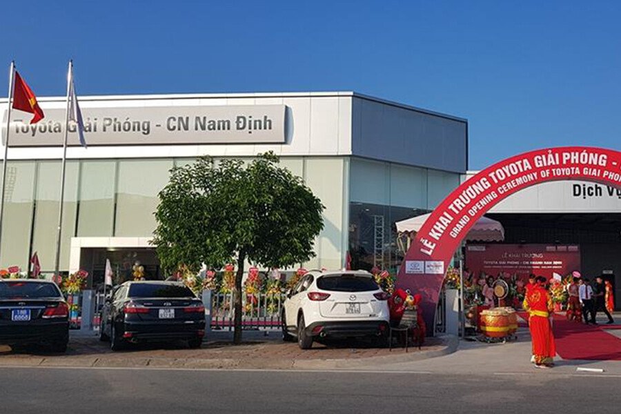 Toyota Long Biên
