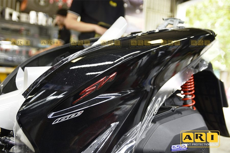 Dán keo trong 3 lớp xe SH mang lại hiệu quả gì? Dán ở đâu mới tốt?