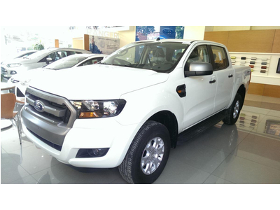Đánh giá xe ford ranger xls 4x2 at - thế mạnh của dòng xe này là gì?