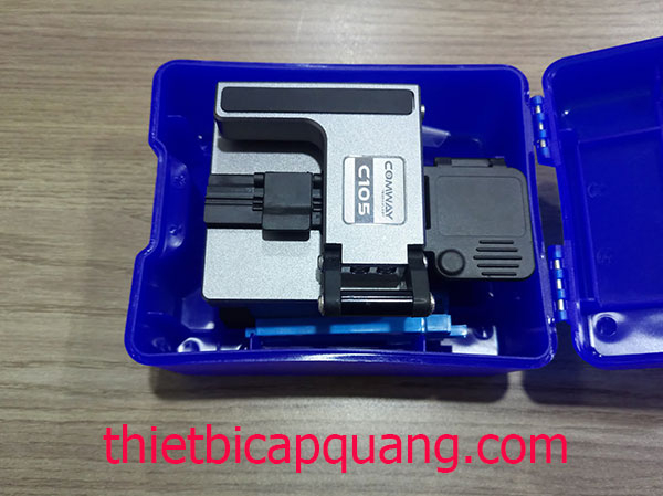 Dao cắt quang Comway C105