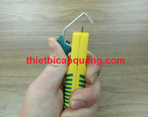 Dao rọc vỏ cáp quang FSD0878