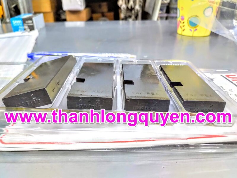DAO TIỆN REN ỐNG INOX REX 1 INCH – 2 INCH UNIR